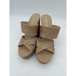 Chelsea & Violet Women's  Leather‎ Chunky Heel Slip On Size 9 Tan NWOB